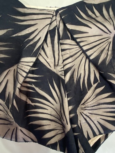 XS Black Shorts - Palm Frond - Finders Keepers - Picture 3 of 9