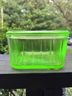 Anchor Hocking Green Square Ribbed Uranium Glass Refrigerator Dish w Lid  GLOWS