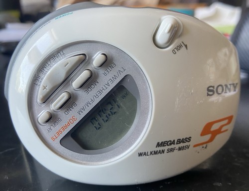 Sony SRF-M85W Sports Radio Walkman Clip AM FM Weather Working