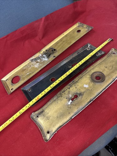 3 large metal back plates, escutcheon, doorknob backplate, key hole - Picture 9 of 9