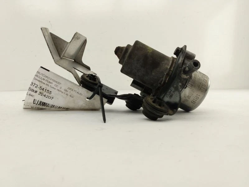 Bomba de vacío AUDI TT MK1 convertible tracción delantera 00 01 02 03 04 05 06  Foto 3 de 4