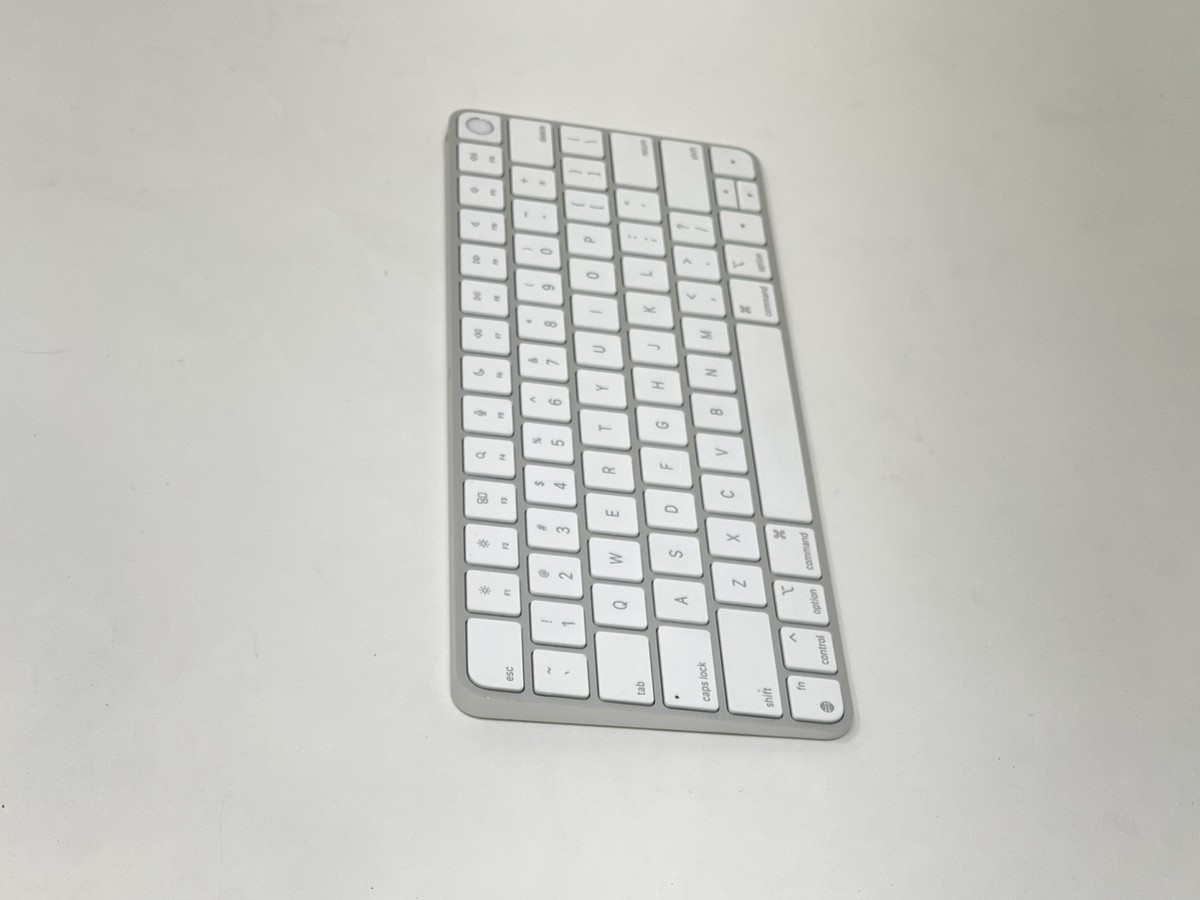 Apple Magic Keyboard with Touch ID A2449 White MK293LL/A Good