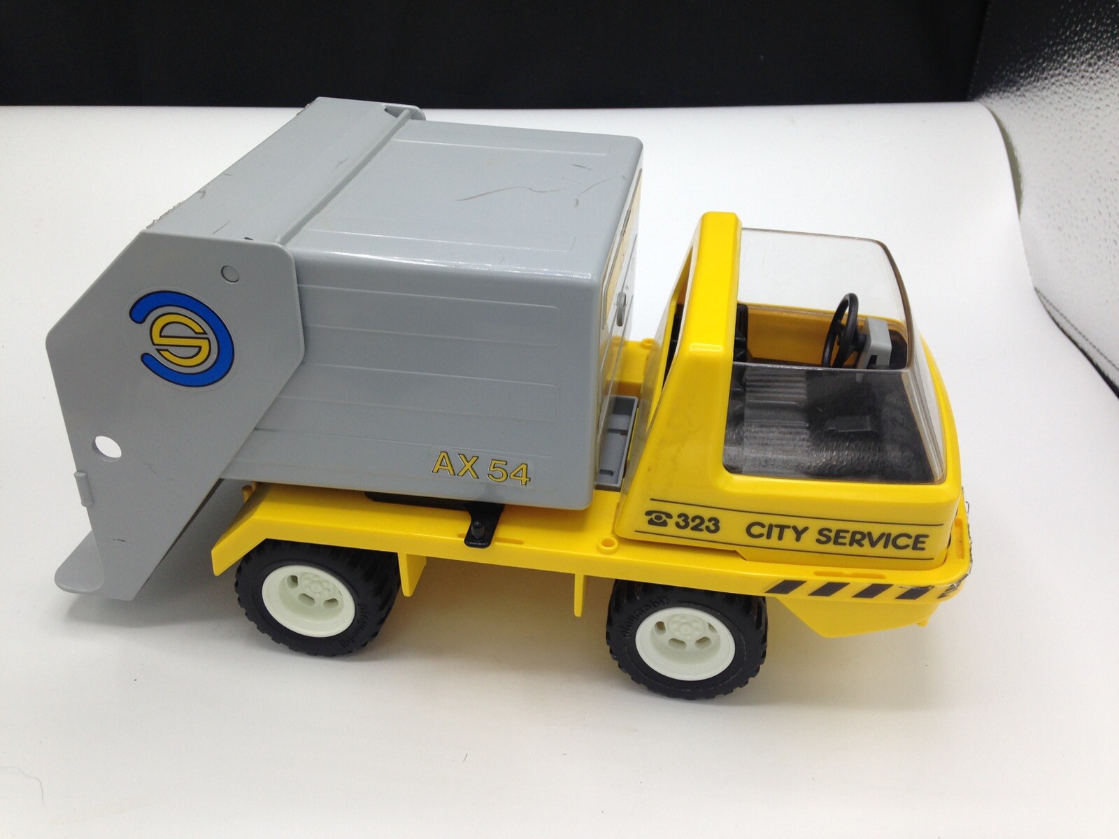 playmobil trash truck