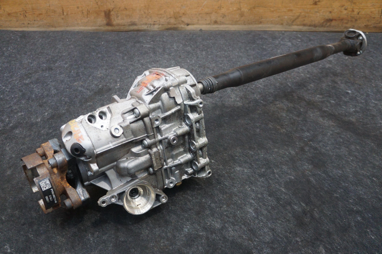 Transfer Case Gearbox Assembly OEM A2132803000 Aston Martin Dbx 707 2023 *Note*