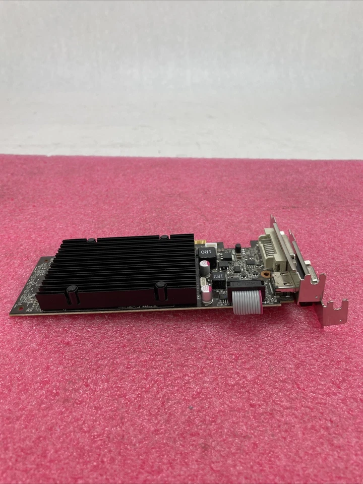 EVGA NVIDIA GeForce 210 PCIe 1GB Graphics Card O1G-P3-1312-KR - Image 3 of 4