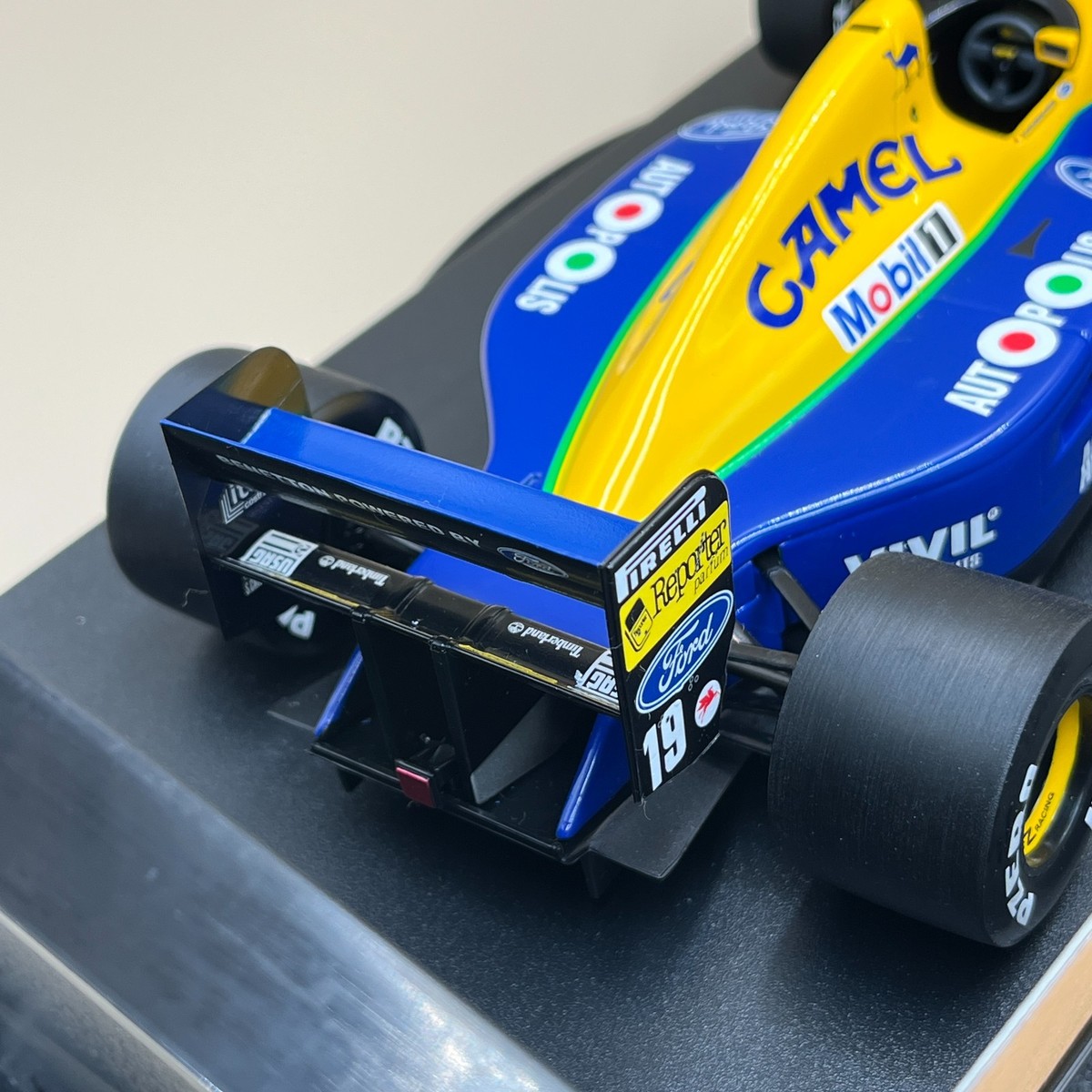 Minichamps 1/18 Benetton Ford B191 #19 Michael Schumacher 1991