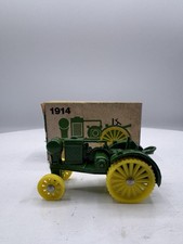 Vintage Ertl John Deere 1914 Waterloo Boy Tractor Diecast Toy Box Collectible