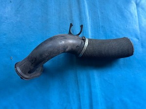 Used Air Intake Pipe For Land Rover Freelander 2 TD4 2.2 Diesel – 2006-2011 (6G92-9A673)