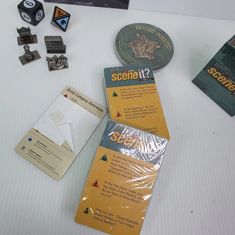 Harry Potter Scene It? 2nd Edition DVD 4 Metal Tokens 2 Die Dice Cards NEW - Image 4 of 4