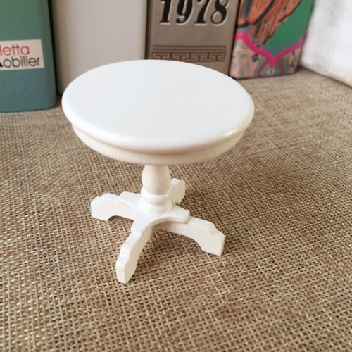 Dollhouse Wooden Round Coffe Tea Table Desk Miniature Furniture - Picture 2 of 3
