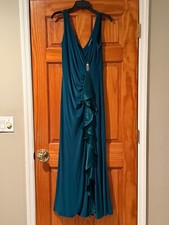 Elegance & Simplicity Ralph Lauren Emerald Gown Size 6 With Sparkle Pendant 