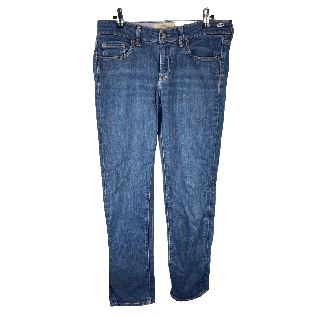 Женские держащие лошади