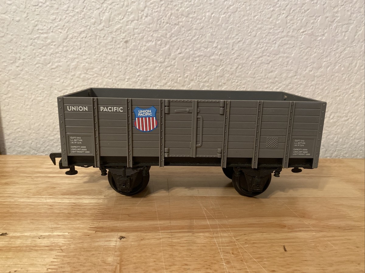 Scientific Toys Union Pacific Single Train Car G scale