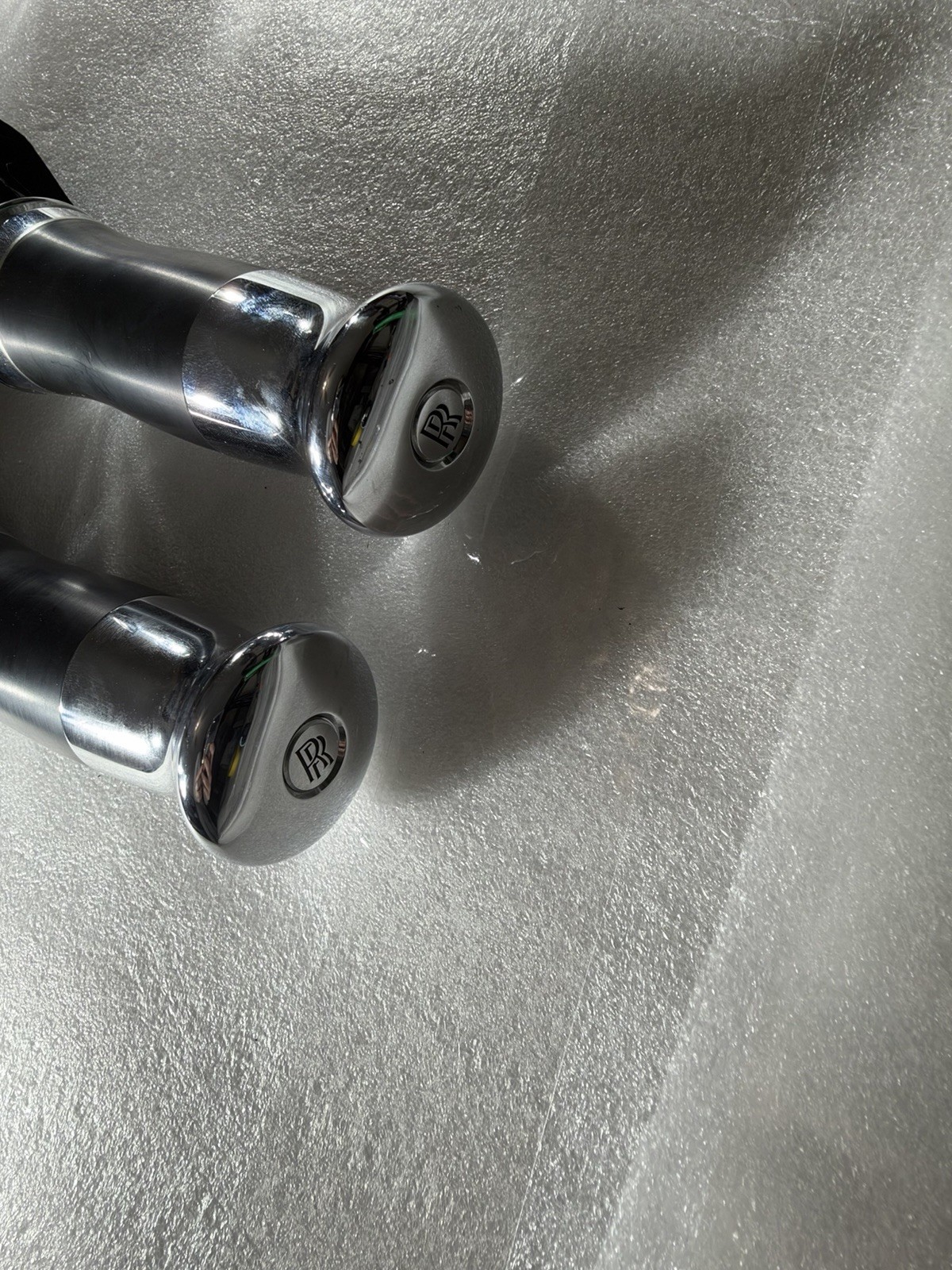 Rolls Royce Phantom Ghost Dawn Wraith & Cullinan Silver Umbrella Set(2) 7272316