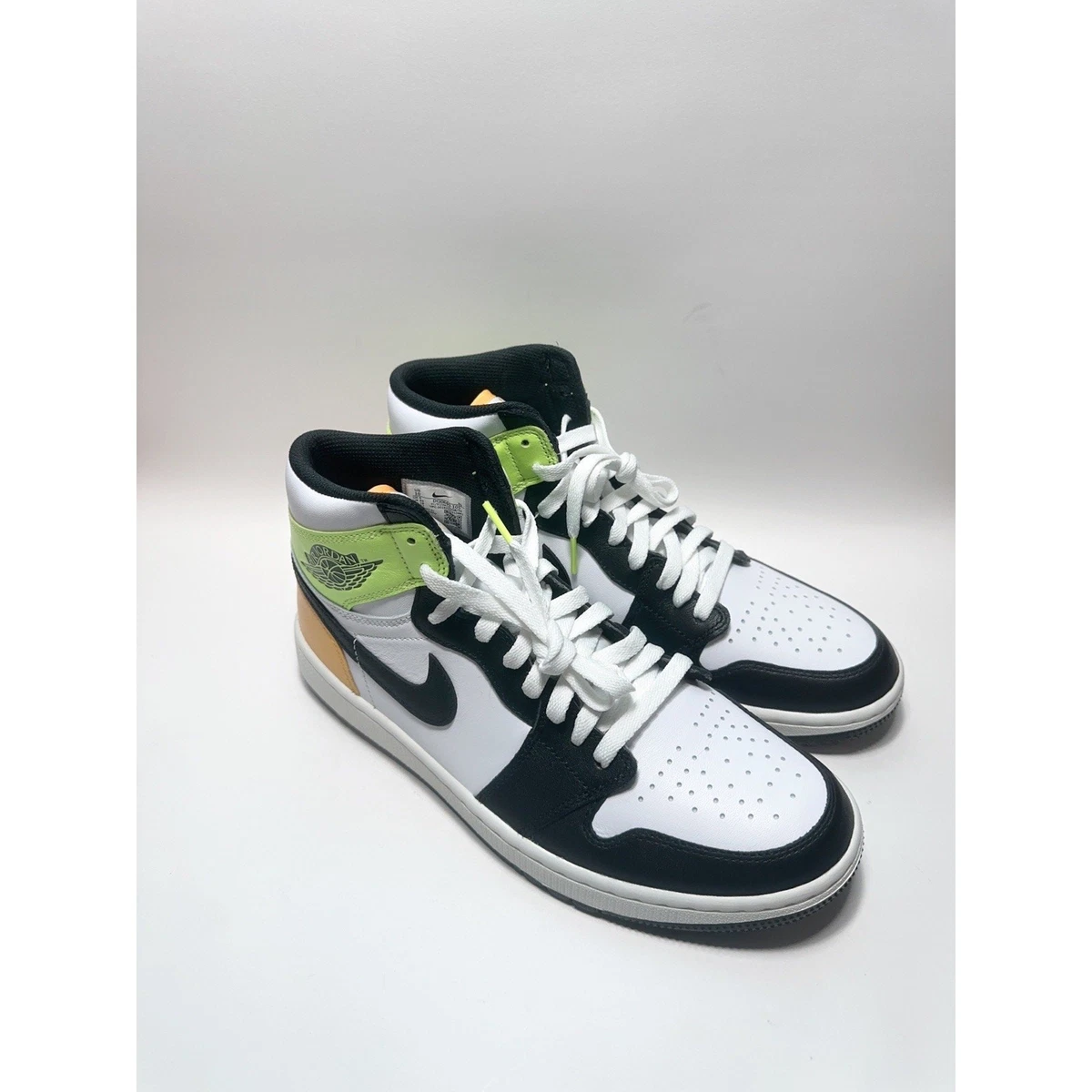 Nike Air Jordan 1 High Golf Shoe White Black Volt Gold Size 10 NIKE JORDAN 1 HIGH WHITE BLACK VOLT UNIVERSITY GOLD SIZE  main image 2