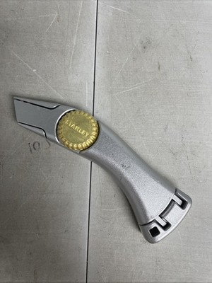 STANLEY  10-550M Titan Fixed Blade Trimming Knife Roofing DryWall Utility.
