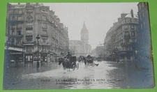 Old postcard 1910 PARIS CRUE SEINE JANUARY FLOODS RUE DE LYON CALECHES