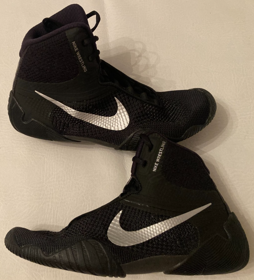 Nike Tawa “Black Metallic Silver” Men’s Size 12 Lightweight Wrestling Shoes Amazon.com | Nike Tawa Men main image 2