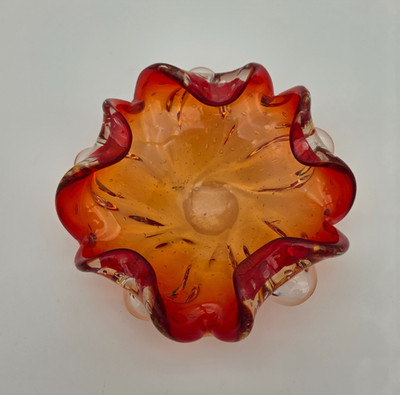 Schale - rot / orange Glas - gekräuselter Rand - 19 cm breit (Chip)