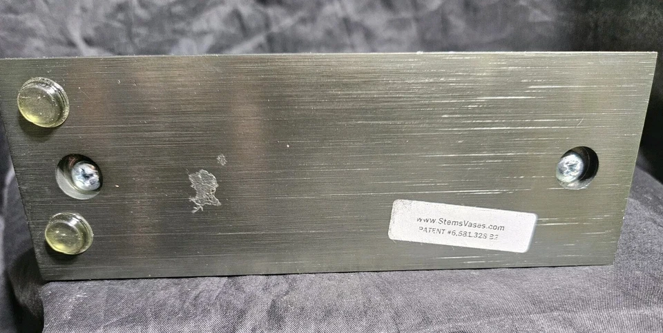 Вазы с горизонтальными стержнями от Steve белая стеклянная ваза с акриловой вставкой - Изображение 4 из 4