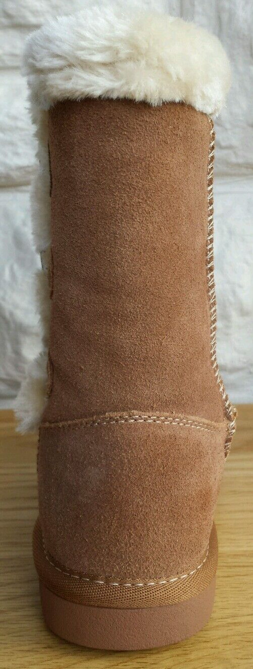 BRAND NEW, SUEDE COSY SHORT FUR LINED BOOTS - U.K. SIZE: 12.5 JUNIOR. RRP £49.99 image 3