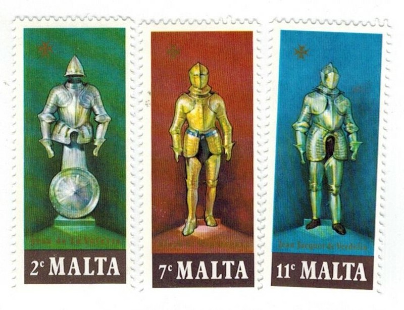 VINTAGE CLASSICS - Malta 518-20 - Suits of Armor - Set of 3 - MNH