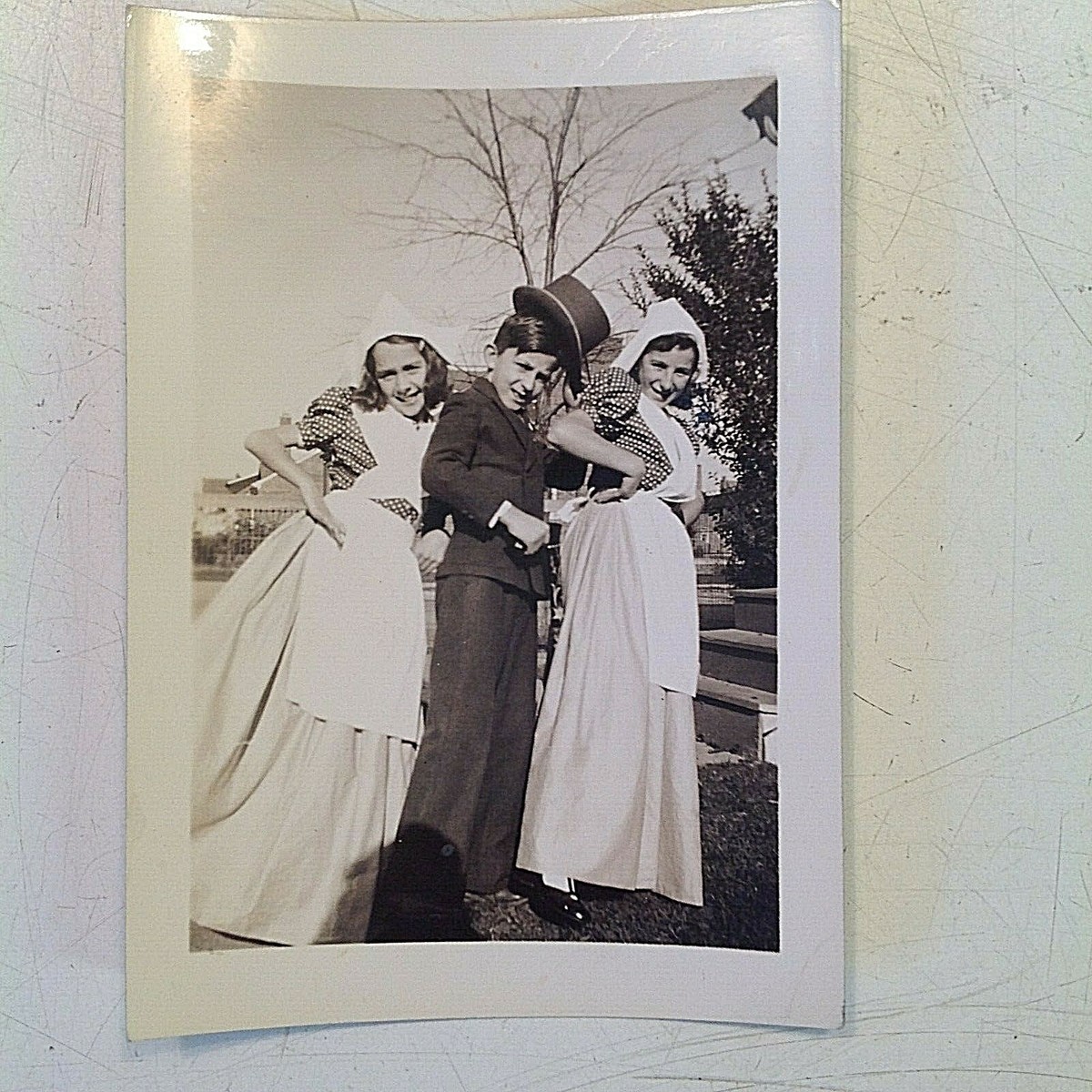 Vintage 1930's Photo Sullivan Siblings Milk Maid Dresses Top Hat Suit Front  Step | eBay