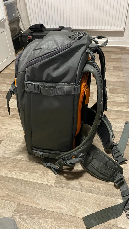 Lowepro Whistler 450 AW II, Camera Backpack / Rucksack - Bild 2 von 4