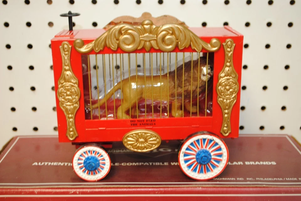 Bachmann 92701 Circus Cage Wagon with Lion *G-Scale* - Image 2 of 4
