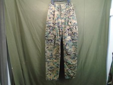 US Military USMC Woodland Marpat Camo Pants Medium Regular MCCUU w/ Blemish 27-E