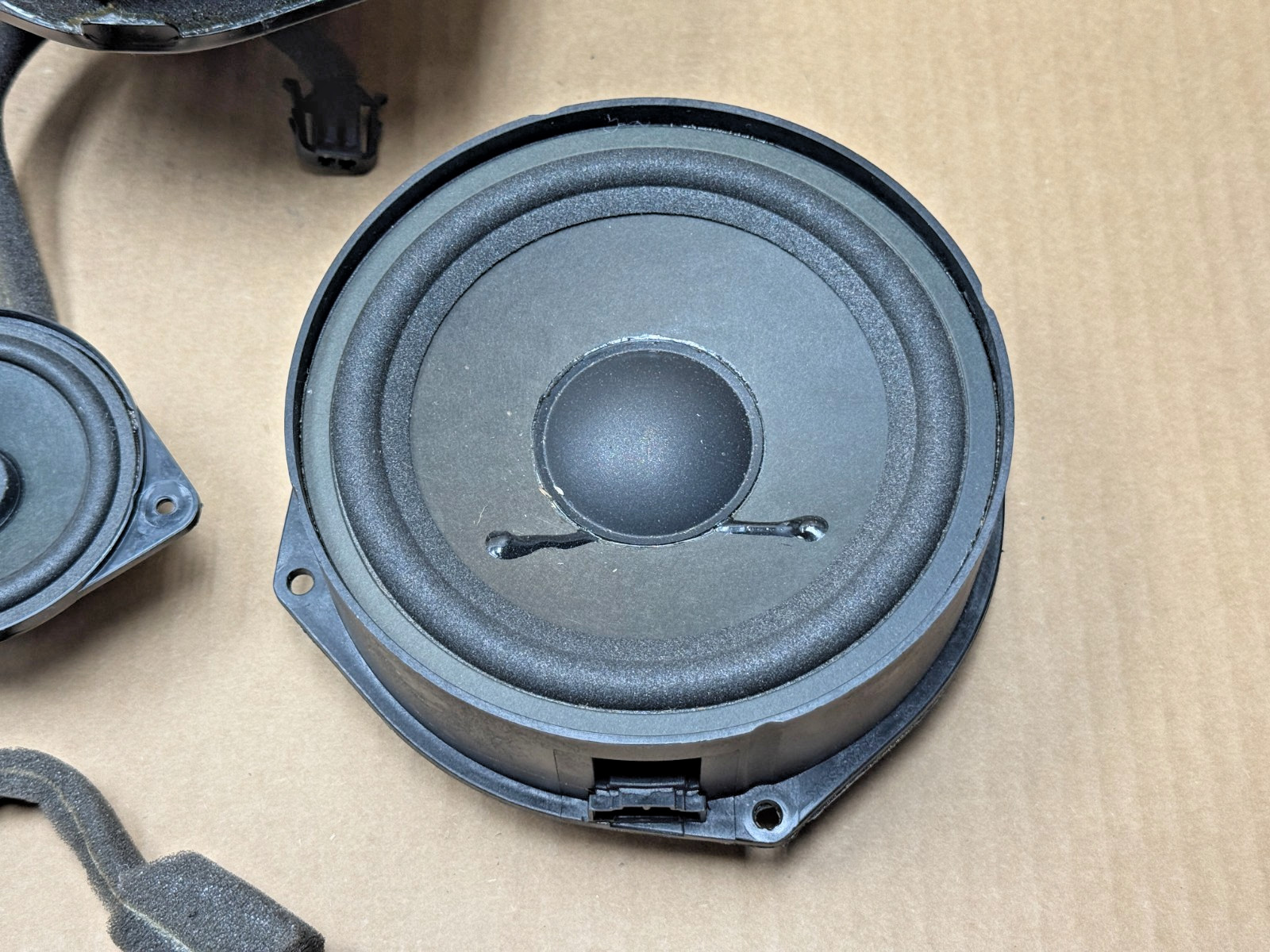 06-12 Bentley Continental Flying Spur Audio Sound Speaker Set of 8 PO43 OEM
