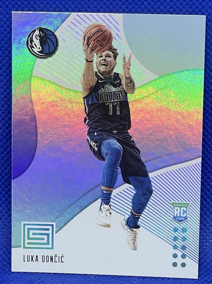2018-19 Panini Status Luka Doncic Silver RC Rookie #122 Dallas Mavericks Lakers