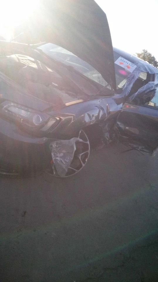 2015 Chrysler 300 Right Fender Grey OEM Used 553063 105K Miles - Image 3 of 4