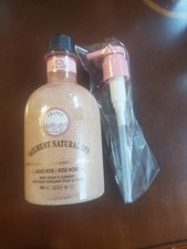 Exfoliante corporal y limpiador AVON Veilment Natural Spa rosa negra hidratante