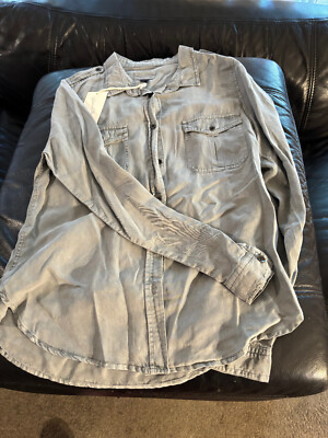 Universal Threads long sleeve Small button up  shirt New w tag studio wardrobe 3