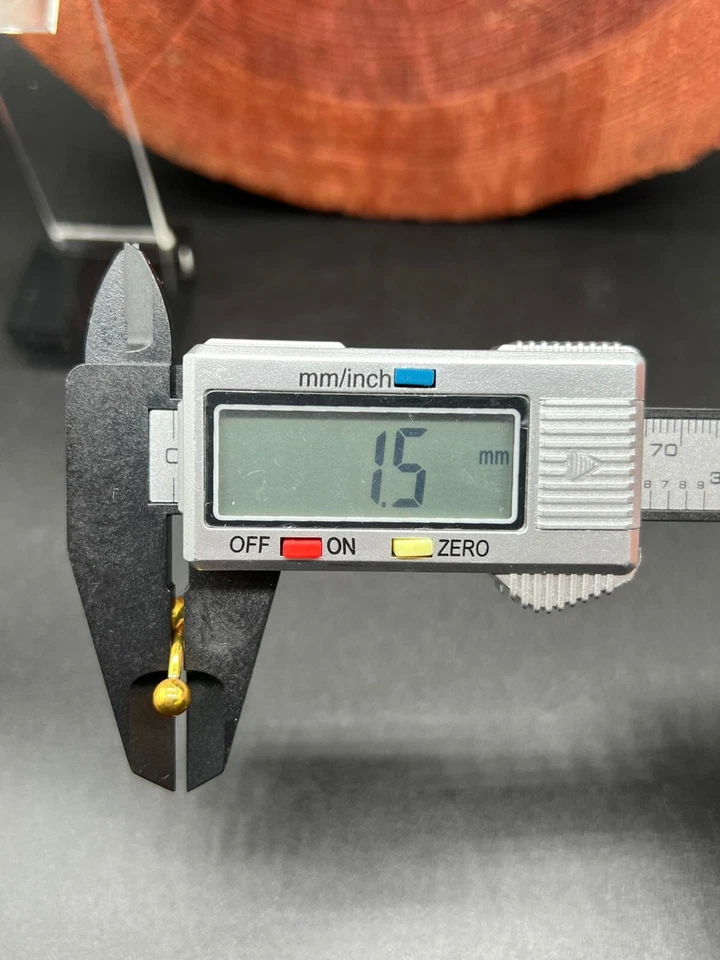 Anel de umbigo amarelo de aço inoxidável calibre 14 eixo flexível zircônia cúbica gema - Imagem 3 de 4