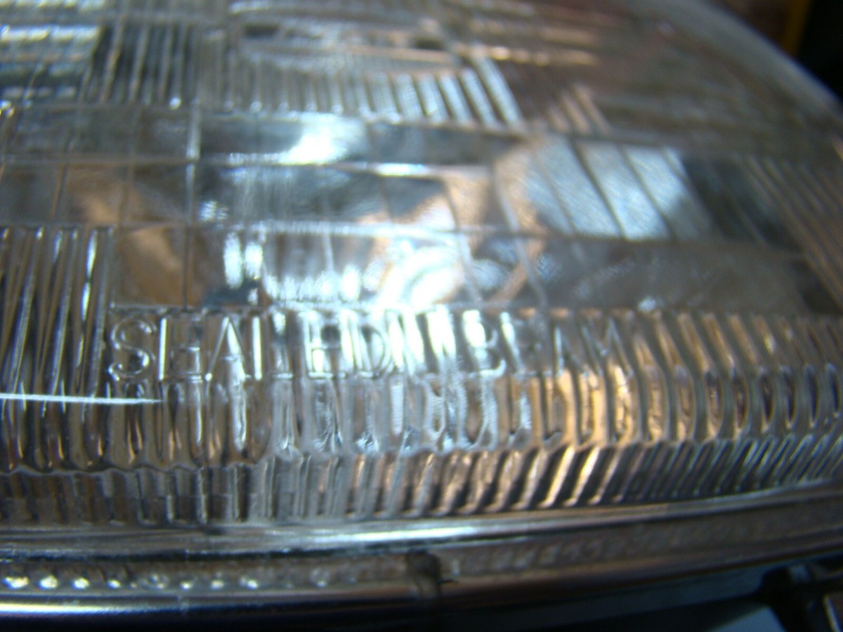 MB185650 fits Mighty Max Ram 50 Headlamp Light LEFT NOS New in Box 