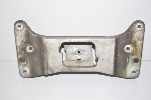 BMW F10 530d F07 F11 F06 F12 F13 F01 F02 Getriebeträger 22326777613 6777613