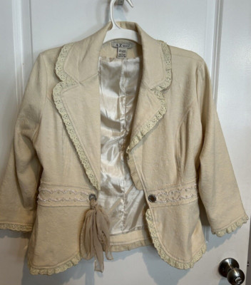 Womens Retro Styled 3/4 sleeved jacked; off white; size large