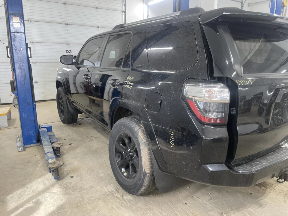 Used Front Right Seat Belt Front fits: 2019 Toyota 4 runner bucket passenger ret Foto 2 de 4