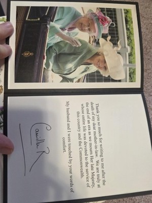 Original royal thank you card Queen Elisabeth II death Camilla signed by autopen