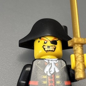Lego Pirate Chess King 40158 Pirates III Minifigure With Sword - Missing A Hook