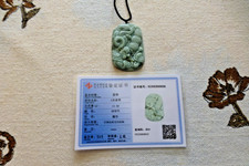 SUPERBE PENDENTIF en JADE  CATEGORIE A AVEC CERTIFICAT de GARANTIE LOT N°94