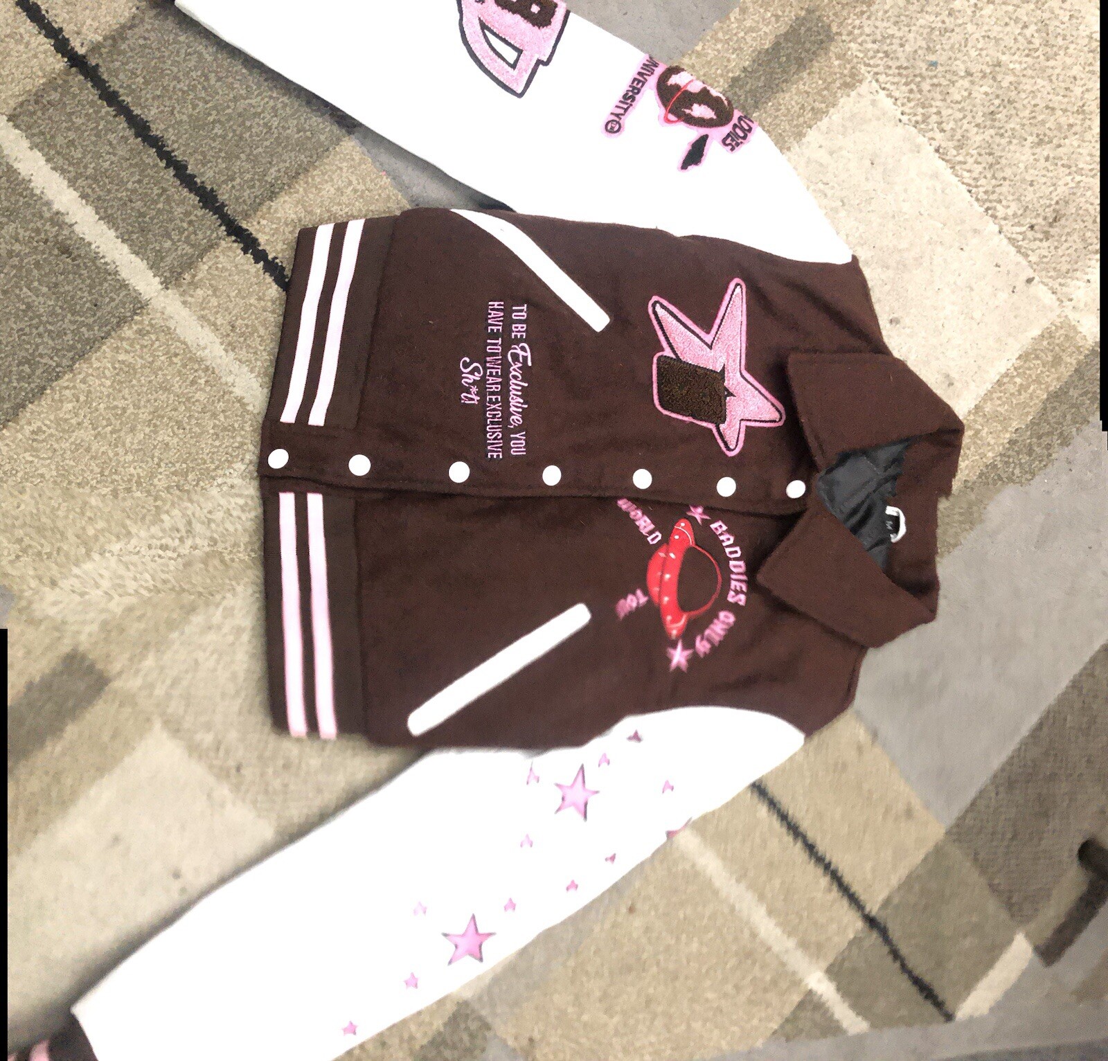 Picture 2 of 9