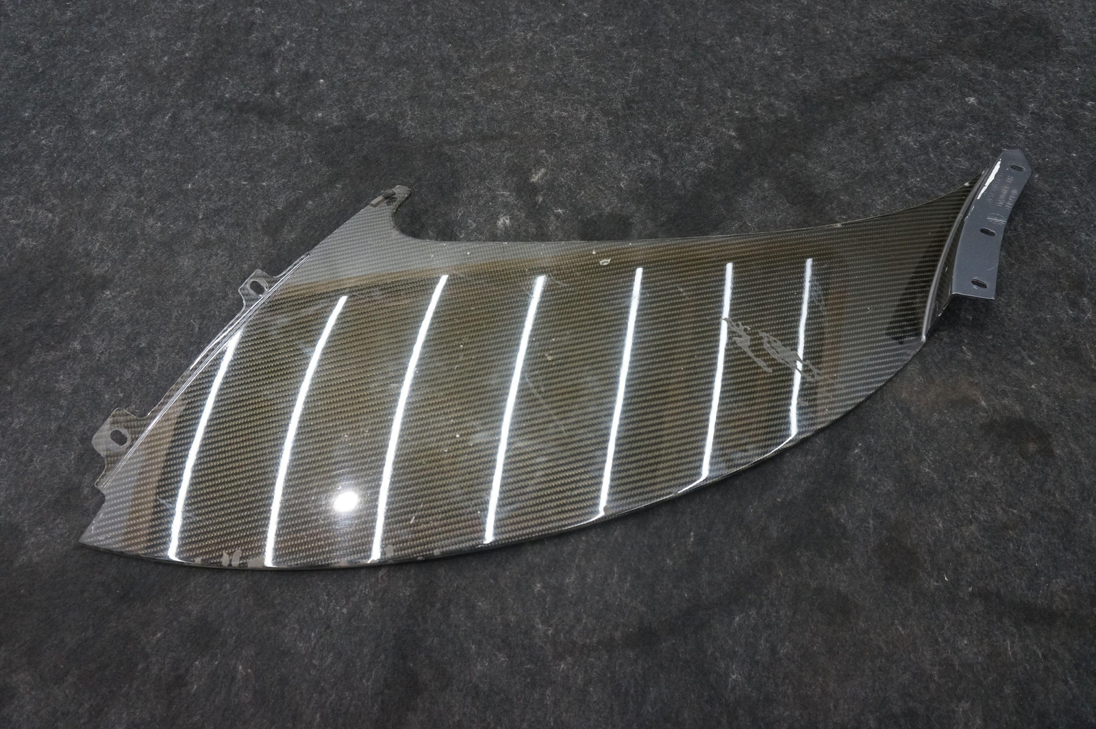 Rear Right Fender Carbon Fiber Vent Blade Trim 11A3076CP McLaren MP4-12C 2014