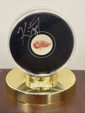 Kirk Maltby Autograph Signed Detroit Red Wings Auto Puck in Display Case