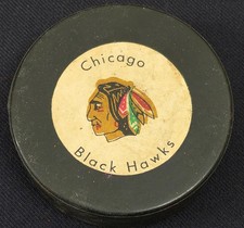 1970's - CHICAGO BLACKHAWKS - NHL BILTRITE MADE IN CANADA HOCKEY PUCK - ORIGINAL