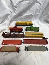 HO Trains, tracks, transformer, buildings, decor. Great for Christmas tree