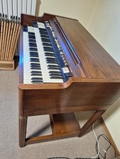 Hammond B3000 mit sehr gut erhaltenem Gehäuse