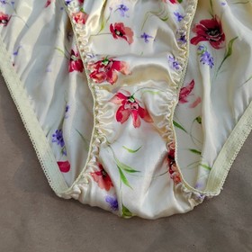 Vtg Sz-XL Floral Print Satin String Bikini Panties